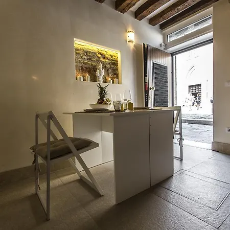 Studio Frari Wifi Apartment